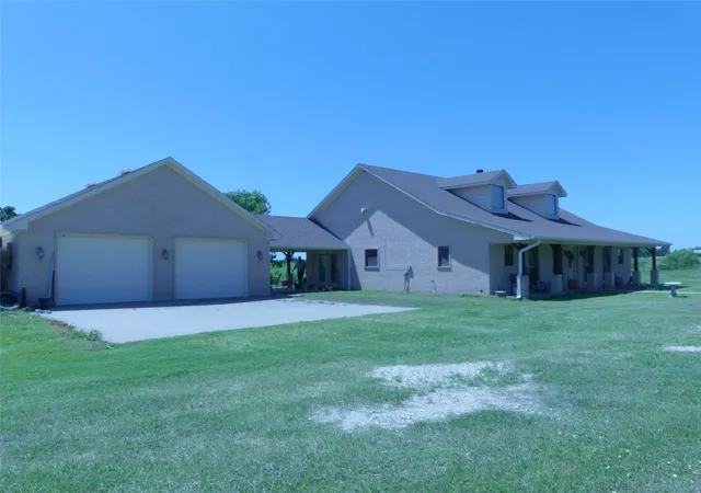 Homes for sale in Forestburg, TX | 3421 School House Rd, Forestburg, TX 76239 | MLS# 21250966