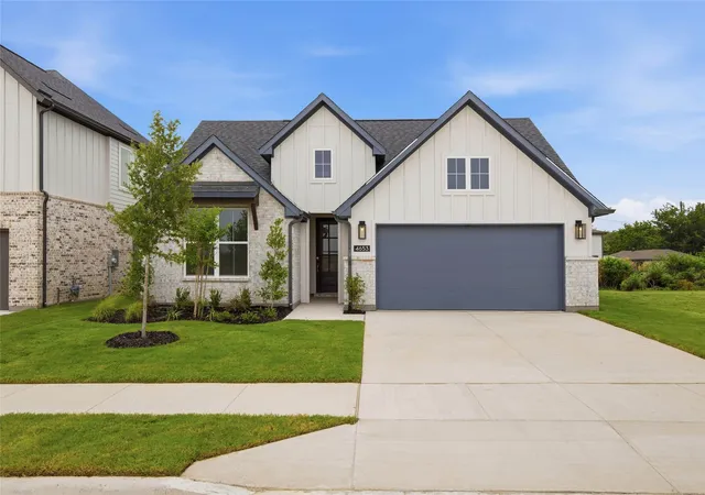 Photo 1 of Single family home for sale at 4653 Commack Dr, Fort Worth, TX 76135 | MLS# 21251016 | Listing updated on 2026-08-28