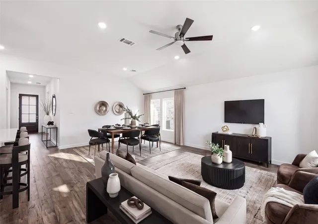 Photo 4 of Single family home for sale at 4653 Commack Dr, Fort Worth, TX 76135 | MLS# 21251016 | Listing updated on 2026-08-28