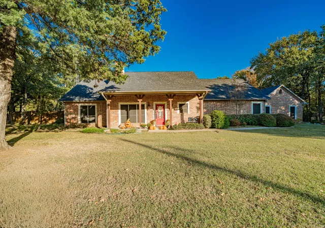 Photo 3 of Single family home for sale at 181 Vz County Road 3528, Wills Point, TX 75169 | MLS# 21250855 | Listing updated on 2026-09-30