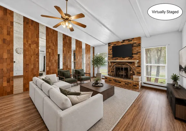Photo 2 of Single family home for sale at 2705 Treeview Dr, Arlington, TX 76016 | MLS# 21251094 | Listing updated on 2026-10-07