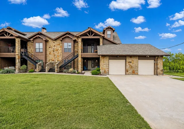 Homes for sale in Possum Kingdom Lake, TX | 303 Eagle Pt, Possum Kingdom Lake, TX 76449 | MLS# 21249944