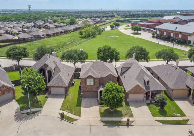 Photo 3 of Single family home for sale at 8220 Misty Water Dr, Fort Worth, TX 76131 | MLS# 21251158 | Listing updated on 2026-08-29