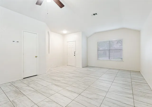 4th image of 4501 Claret Ct, Argyle, TX 76226 | MLS# 21246760