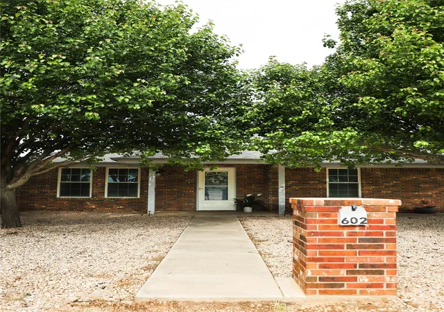 Homes for sale in Clyde, TX | 602 Cedar St, Clyde, TX 79510 | MLS# 21249186