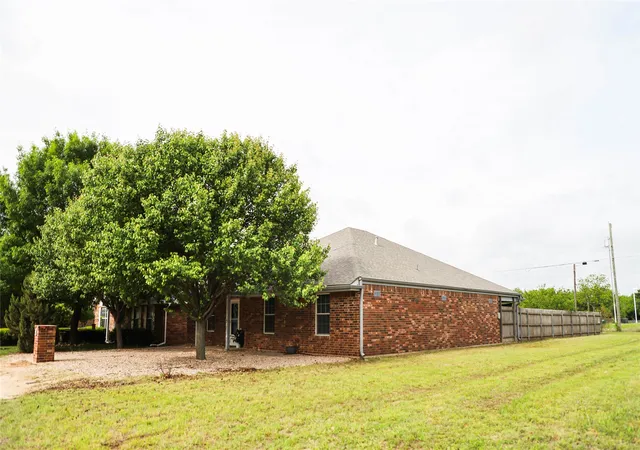 Homes for sale in Clyde, TX | 602 Cedar St, Clyde, TX 79510 | MLS# 21249186
