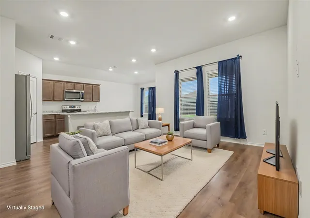 Photo 3 of Single family home for sale at 3119 Holstein Dr, Forney, TX 75126 | MLS# 21249997 | Listing updated on 2026-10-06