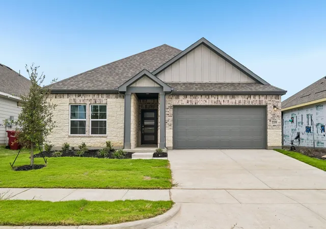 Photo 1 of Single family home for sale at 2209 Trailside Dr, Sherman, TX 75092 | MLS# 21251239 | Listing updated on 2026-10-06
