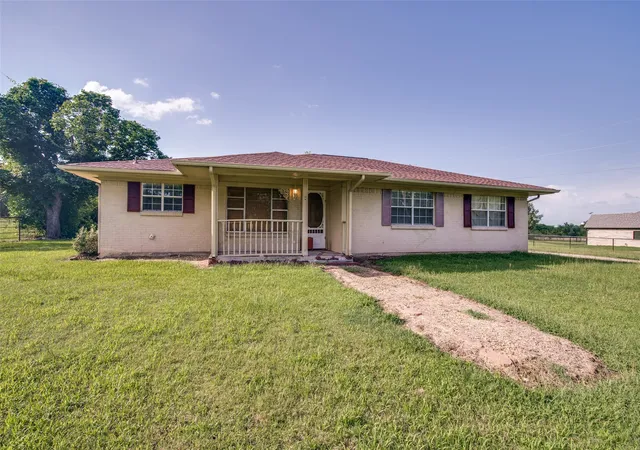 Photo 2 of Single family home for sale at 464 Vz County Rd 2120, Canton, TX 75103 | MLS# 21251248 | Listing updated on 2026-08-03