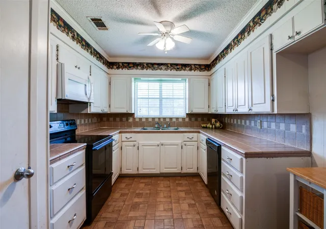Photo 4 of Single family home for sale at 464 Vz County Rd 2120, Canton, TX 75103 | MLS# 21251248 | Listing updated on 2026-08-03