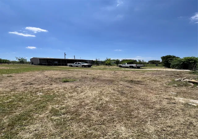 2nd image of 4215 Lanark Dr, Cresson, TX 76035 | MLS# 21250266