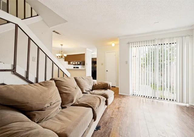 5th image of 4264 Madera Rd, Irving, TX 75038