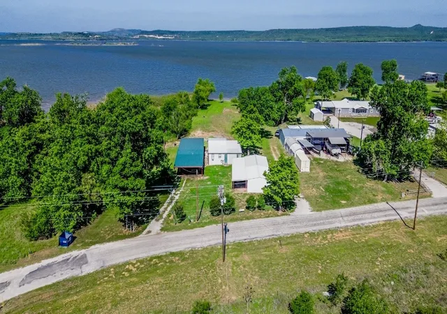 Homes for sale in Possum Kingdom Lake, TX | 1141 Airport Rd, Possum Kingdom Lake, TX 76449 | MLS# 21249778