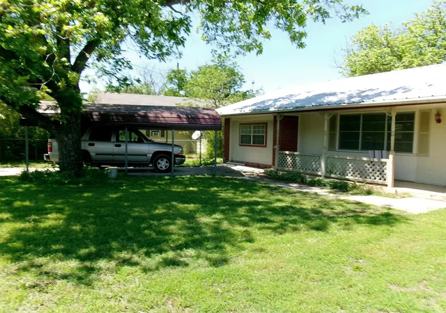Homes for sale in Bangs, TX | 200 W Spencer St, Bangs, TX 76823 | MLS# 21249067