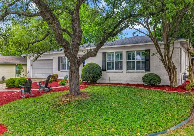 Photo 1 of Single family home for sale at 6820 Cumberland Rd, Fort Worth, TX 76116 | MLS# 21249302 | Listing updated on 2026-08-20
