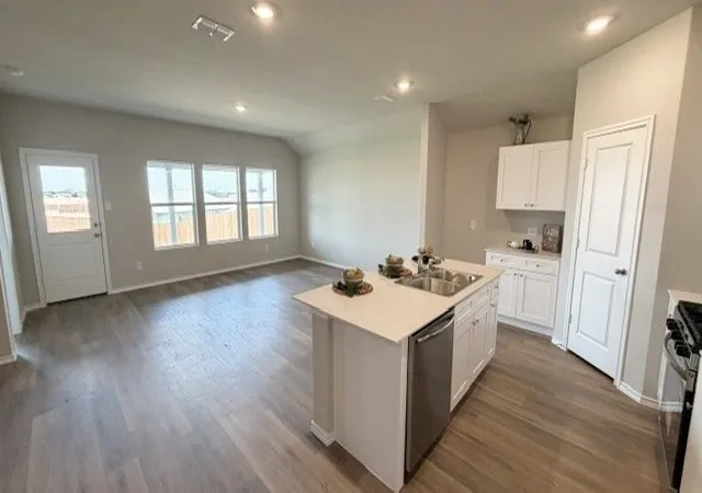 Photo 3 of Single family home for sale at 177 Mlm Pkwy, Bridgeport, TX 76426 | MLS# 21250277 | Listing updated on 2026-09-16