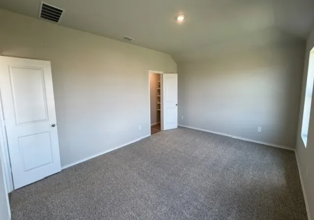 Photo 4 of Single family home for sale at 177 Mlm Pkwy, Bridgeport, TX 76426 | MLS# 21250277 | Listing updated on 2026-09-16