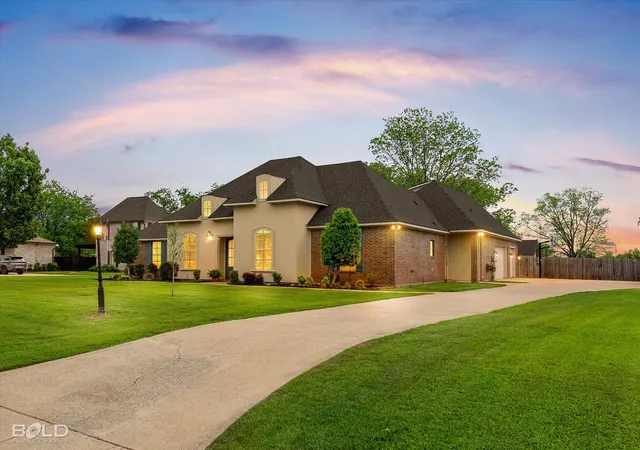 Homes for sale in Benton, LA | 252 Cattail Trl, Benton, LA 71006 | MLS# 21250838