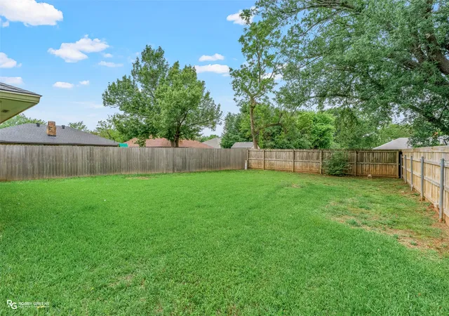 Homes for sale in Bossier City, LA | 5411 Sage Dr, Bossier City, LA 71112 | MLS# 21251363