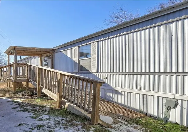 Photo 1 of Manufactured home for sale at 3697 Fm 2808 Rd, Kempner, TX 76539 | MLS# 21251523 | Listing updated on 2026-08-20