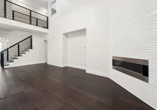 Photo 3 of Single family home for sale at 3905 Kite Meadow Dr, Plano, TX 75074 | MLS# 21245945 | Listing updated on 2026-08-27