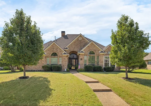 Photo 1 of Single family home for sale at 820 Foxwood Ln, Wylie, TX 75098 | MLS# 21251533 | Listing updated on 2026-10-01