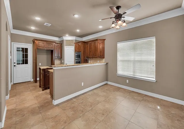 Photo 4 of Sale Pending at 1405 Val Halla Park, Waco, TX 76706 | MLS# 21242132 | Listing updated on 2026-07-25