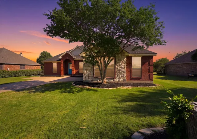 Photo 1 of Single family home for sale at 7229 Muirfield Dr, Cleburne, TX 76033 | MLS# 21239451 | Listing updated on 2026-08-30