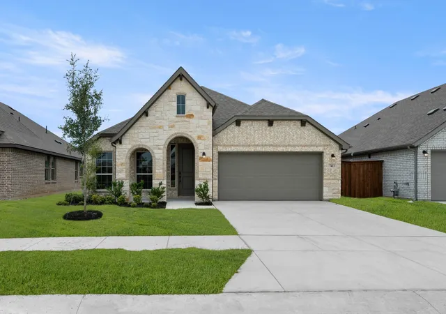 Photo 1 of Sale Pending at 7413 Lavender Ln, Ponder, TX 76259 | MLS# 21251582 | Listing updated on 2026-08-21