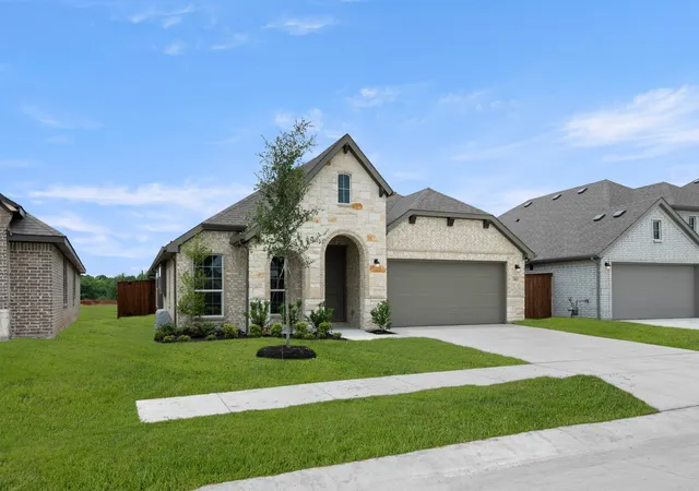 Photo 2 of Sale Pending at 7413 Lavender Ln, Ponder, TX 76259 | MLS# 21251582 | Listing updated on 2026-08-21