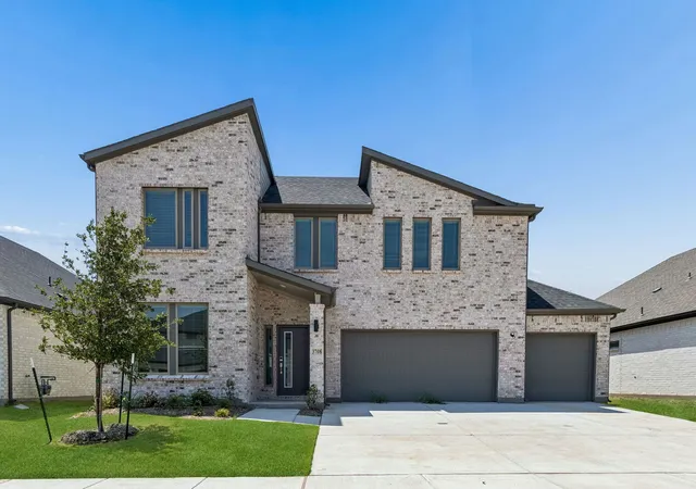 Photo 3 of Sale Pending at 3708 Copperwood Dr, Mc Kinney, TX | MLS# 21251667 | Listing updated on 2026-08-24