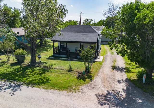 Homes for sale in Itasca, TX | 300 S Wall St, Itasca, TX 76055 | MLS# 21251622
