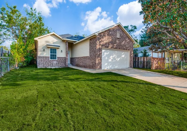 Photo 1 of Sale Pending at 4222 Frank St, Dallas, TX 75210 | MLS# 21247479 | Listing updated on 2026-07-14
