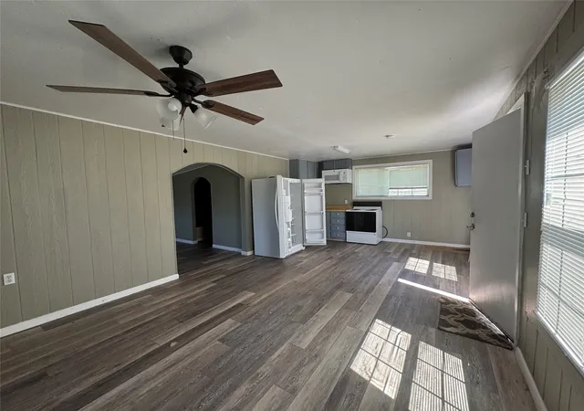 Photo 3 of Single family home for sale at 202 W Tarrant St, Cumby, TX 75433 | MLS# 21251752 | Listing updated on 2026-07-27