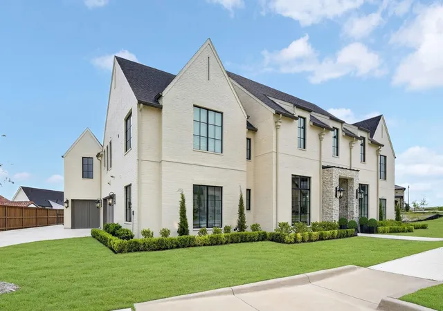 2nd image of 13717 Nouvelle Cir, Aledo, TX 76008 | MLS# 21250030