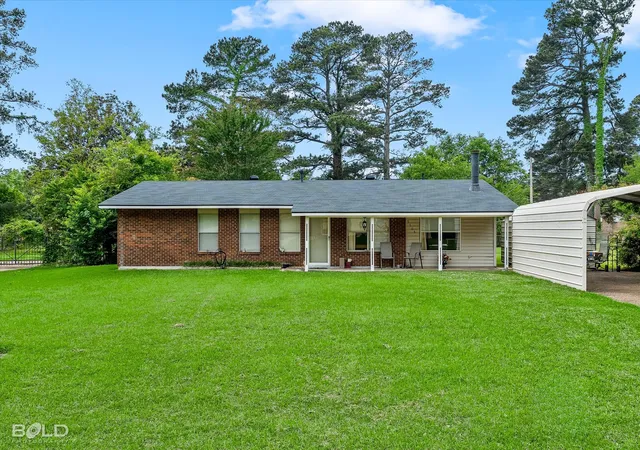 Photo 3 of Single family home for sale at 9508 Palmetto Ln, Shreveport, LA 71118 | MLS# 21251799 | Listing updated on 2026-08-27