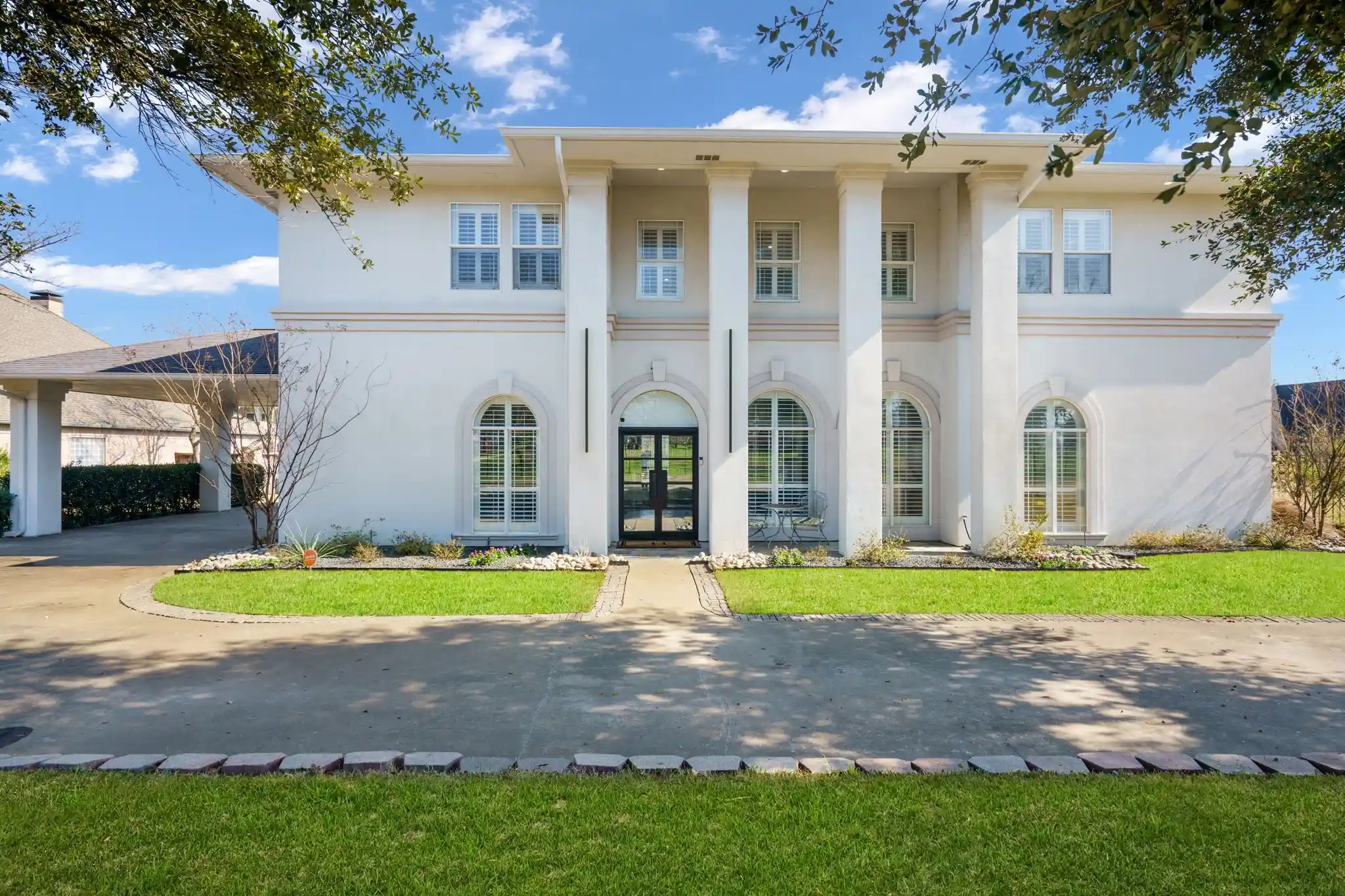 Photo 1 of Single family home for sale at 1209 Windsor Dr, Corsicana, TX 75110 | MLS# 21251765 | Listing updated on 2026-04-29