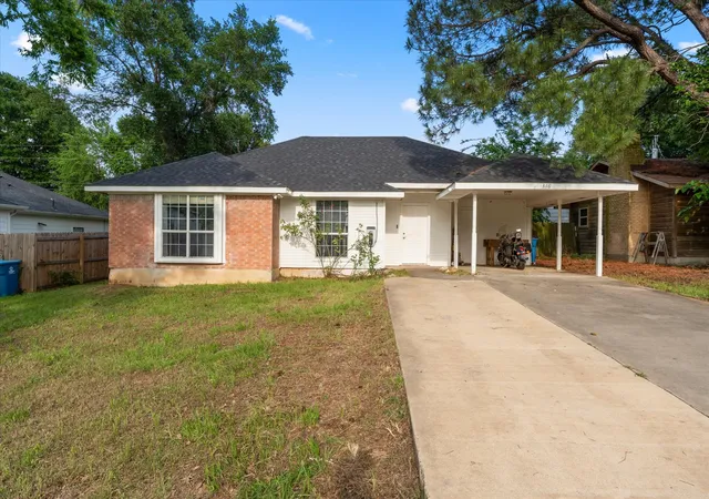 1st image of 316 Coral Reef St, Gun Barrel City, TX 75156 | MLS# 21251888