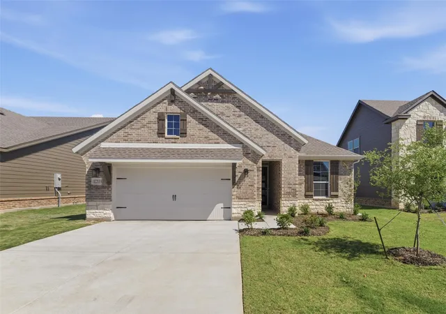 Photo 1 of Single family home for sale at 1233 Sabine River Ln, Springtown, TX 76082 | MLS# 21251897 | Listing updated on 2026-09-29
