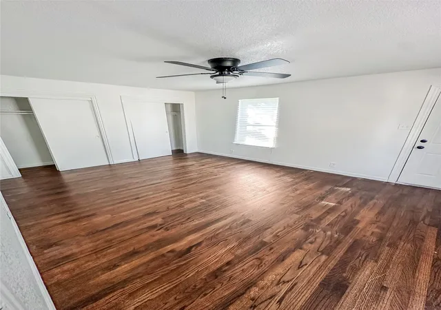 2nd image of 2404 2406 Colony Ct, Dallas, TX 75235 | MLS# 21251571