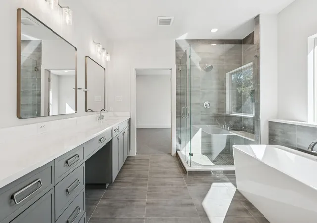 Photo 3 of Condo for sale at 452 Waters Edge Dr #824, Lake Dallas, TX 75065 | MLS# 21249666 | Listing updated on 2026-08-18