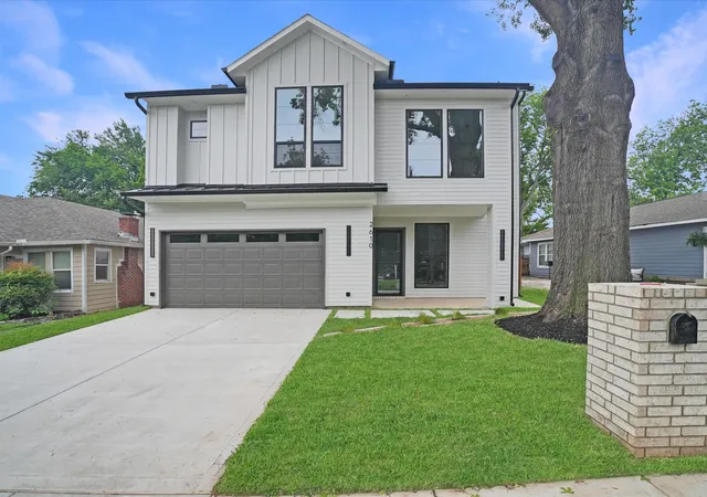 Homes for sale in Dallas, TX | 2610 Emmett St, Dallas, TX 75211 | MLS# 21251882