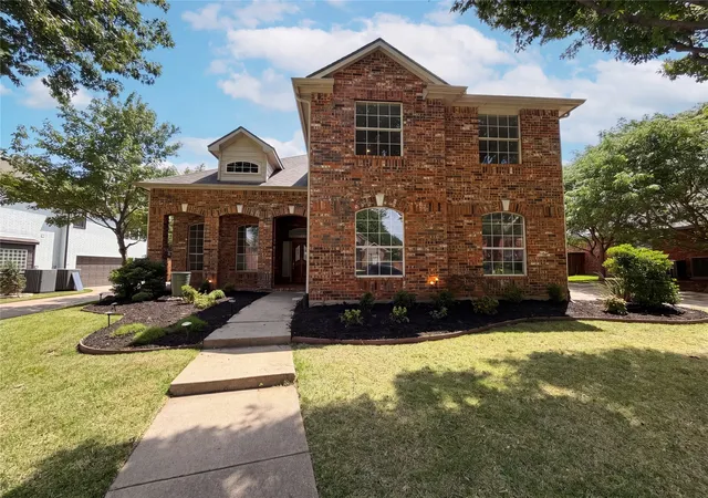 Single family home for sale at 2211 Dana Dr, Flower Mound, TX 75028 | MLS# 21251887 | Listing updated on 2026-10-08