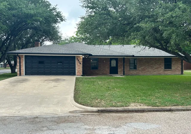 Photo 1 of Single family home for sale at 1018 Clark, Mexia, TX 76667 | MLS# 21252050 | Listing updated on 2026-08-24