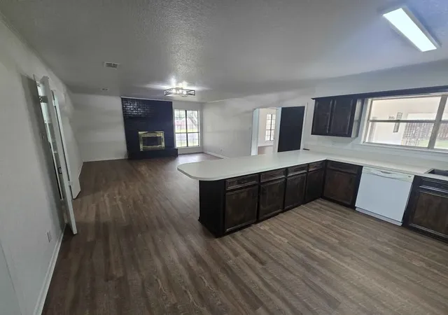 Photo 3 of Single family home for sale at 1018 Clark, Mexia, TX 76667 | MLS# 21252050 | Listing updated on 2026-08-24