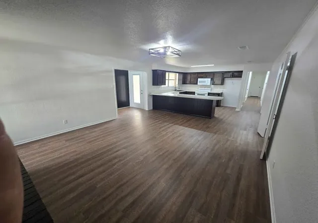 Photo 3 of Single family home for sale at 1018 Clark, Mexia, TX 76667 | MLS# 21252050 | Listing updated on 2026-08-24