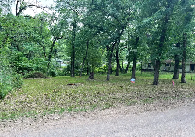 Homes for sale in Mabank, TX | 185 Natchez Trl, Mabank, TX 75156 | MLS# 21250965