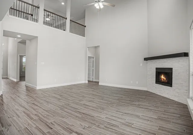 Photo 3 of Sale Pending at 140 Crystal Lake Ln, Red Oak, TX 75154 | MLS# 21252157 | Listing updated on 2026-07-11