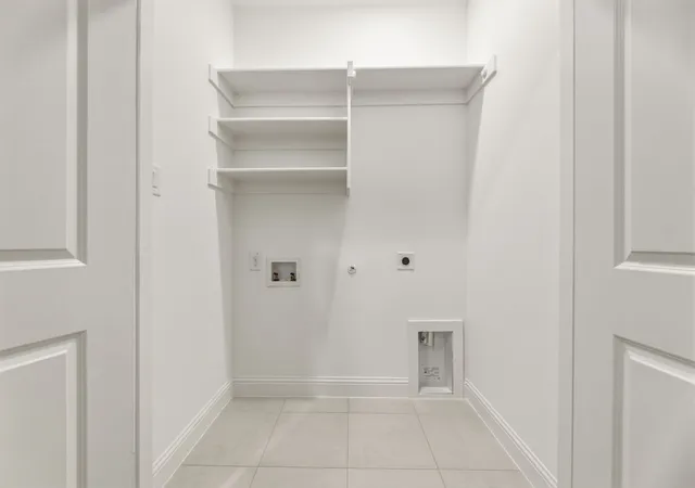 Photo 4 of Townhouse for sale at 2186 Southwick Dr, Lewisville, TX 75067 | MLS# 21238777 | Listing updated on 2026-07-27