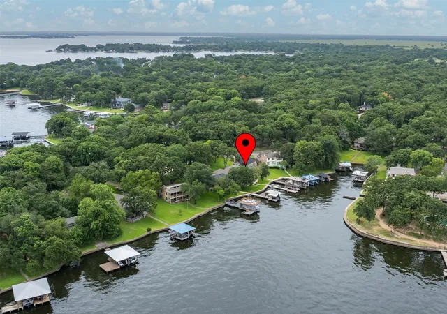 Homes for sale in Trinidad, TX | 301 Northshore, Trinidad, TX 75163 | MLS# 21252288